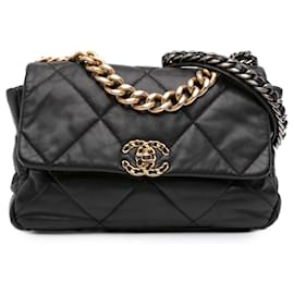 Borsa Chanel Large 19 Flap in agnello nero