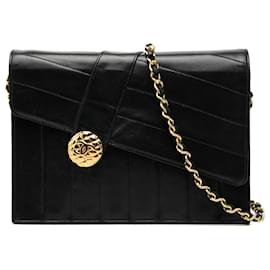 Borsa a tracolla Chanel CC in pelle di vitello trapuntata verticale e diagonale nera