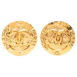 Orecchini a cerchio Chanel CC placcati oro