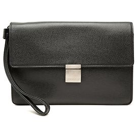 Clutch Selenga in pelle Taiga nera Louis Vuitton