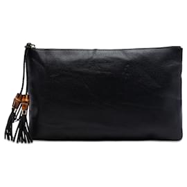 Clutch in pelle di vitello con nappa di bambù nera Gucci