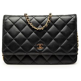 Cartera bandolera Chanel CC de piel de cordero acolchada negra con cadena