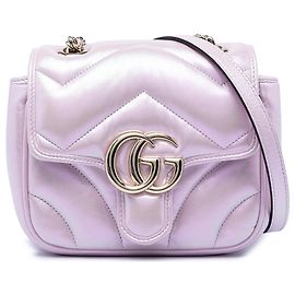 Gucci Mini GG Marmont Matelasse Crossbody-Tasche aus irisierendem Kalbsleder Violett