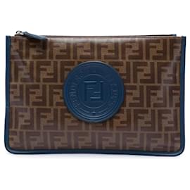 Clutch in tela rivestita Zucca blu Fendi