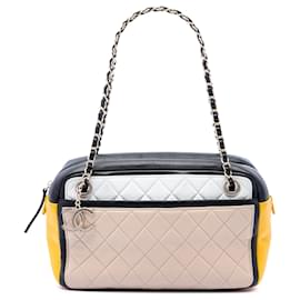 Borsa tipo macchina fotografica in pelle di agnello trapuntata grafica tricolore Multi Chanel