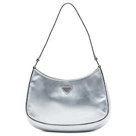 Borsa a tracolla Prada Spazzolato Cleo argento