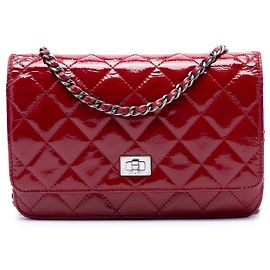 Borsa a tracolla portafoglio Chanel Reissue 2.55 in vernice trapuntata rossa