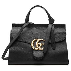 Gucci Small GG Marmont Satchel aus genarbtem Kalbsleder in Schwarz