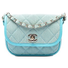 Sac bandoulière Chanel Mini CC en denim matelassé bleu