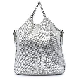Borsa Chanel Large Metallic Glazed Calfskin Perforated Rodeo Drive argento
