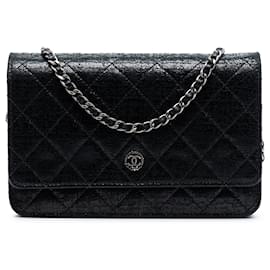 Bolso bandolera tipo cartera con cadena Chanel CC de charol arrugado negro
