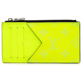 Gelber Louis Vuitton Taigarama Kartenhalter