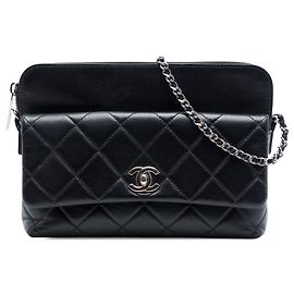 Borsa a tracolla Chanel CC in agnello trapuntato nero