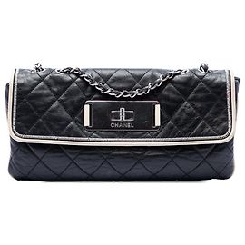 Borsa a tracolla Chanel East West Mademoiselle in agnello trapuntato nero