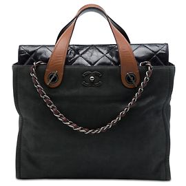 Borsa Tote Portobello in pelle di vitello iridescente nera Chanel In The Mix