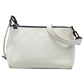 Borsa a tracolla e sacca Louis Vuitton Monogram Empreinte Triangle bianca