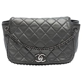 Borsa a tracolla Chanel Small Quilted Calfskin CC Enchained Accordion Flap Grigia