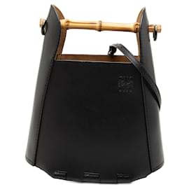 Borsa bucket in bambù in pelle di vitello nera LOEWE