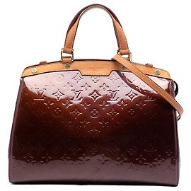 Louis Vuitton Monogram Vernis Brea GM Satchel rot