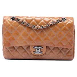 Borsa a tracolla Chanel Medium Classic Crinkled Patent Double Flap marrone