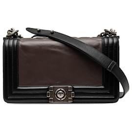 Borsa a tracolla Chanel Old Medium Bicolor in pelle di vitello marrone Boy Flap