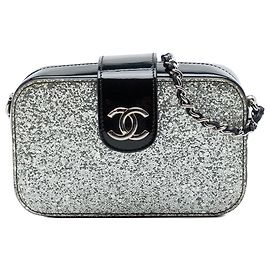 Borsa a tracolla Chanel Black Glitter Patent Evening On The Moon Camera Case