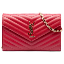 Borsa a tracolla portafoglio bustina Cassandre in Grain De Poudre rosso Saint Laurent