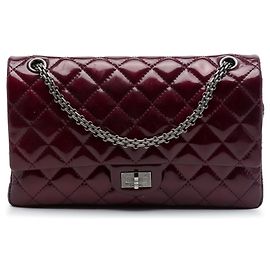 Chanel Reissue 2.55 Double Flap Schultertasche aus rotem gestepptem Lackleder 226