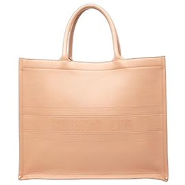 Tote Book Dior Large in pelle di vitello goffrata beige