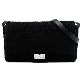 Borsa a tracolla Chanel Jumbo Reissue 2.55 Quilted Tweed Easy Messenger Flap Black