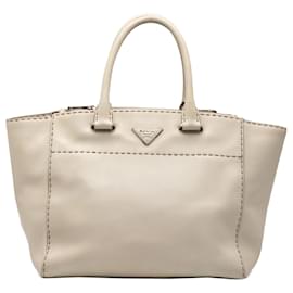 Borsa Prada City in pelle di vitello beige con cuciture e due tasche