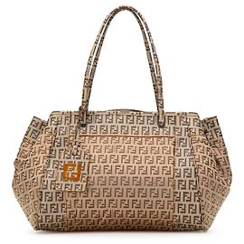 Borsa Tote Fendi Zucchino in Nylon e Spalmati Grande Pillow Marrone
