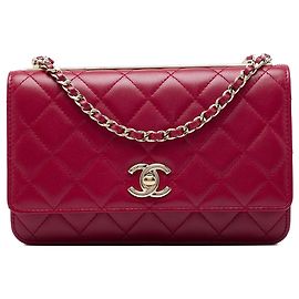 Borsa a tracolla Chanel Quilted Lambskin Trendy CC Wallet On Chain rossa