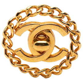 Spilla a catena con chiusura CC Turnlock placcata oro Chanel Gold