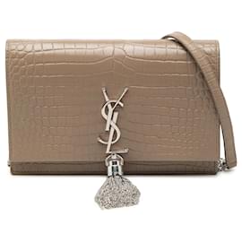 Borsa a tracolla Saint Laurent Small Croc Embossed Leather Monogram Kate Tassel Wallet on Chain Crossbody Bag Marrone