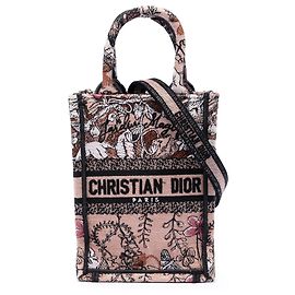 Borsa Dior Mini Jardin Magique Vertical Book Tote in tela ricamata rosa