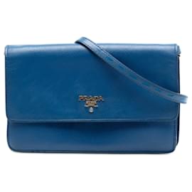 Portafoglio blu in Saffiano Prada con tracolla per borsa crossbody