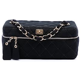 Bolsa de Vanity Chanel CC em jersey acolchoado preto com costura Wild Stitch