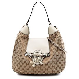 Borsa Emily Flap in tela GG Medium di Gucci bianca