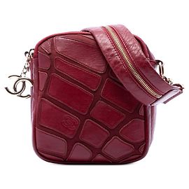 Borsa Camera Bag in jersey e pelle di agnello con scaglie CC rosso Chanel