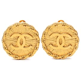 Goldene Chanel CC Gold Plated Sunburst runde Clip-On-Ohrringe