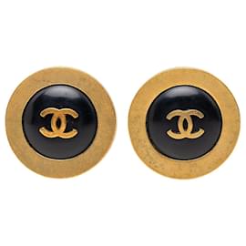 Orecchini a clip rotondi Chanel CC in smalto placcato oro