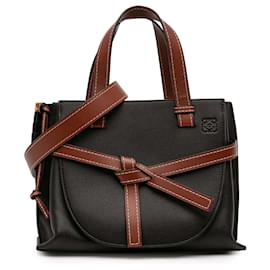 Piccola borsa a mano Gate in pelle nera LOEWE