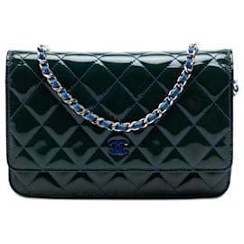Borsa a tracolla con catena Incognito in vernice trapuntata CC blu Chanel