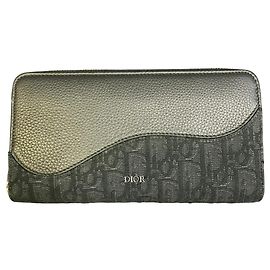 Portafoglio lungo con zip Dior Saddle di Christian Dior