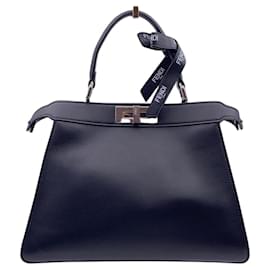 Fendi Borsa Medium Top Handle Peekaboo ISeeU Nera by Marc Jacobs