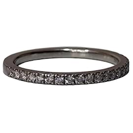 Anello De Beers DB Classic Half Diamond Band in platino