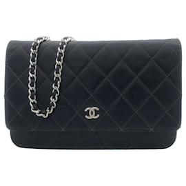 Chanel Wallet on chain / Woc mini in pelle liscia grigio scuro e finiture argentate