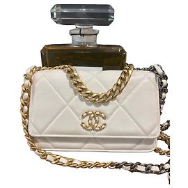 Chanel 19 Portafoglio Bianco Agnello
