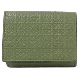 Loewe Tri-Fold Portemonnaie aus grünem Kalbsleder
